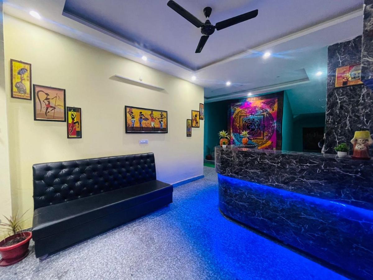 Hotel Manohar Rishikesh Bagian luar foto