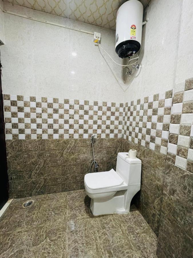 Hotel Manohar Rishikesh Bagian luar foto